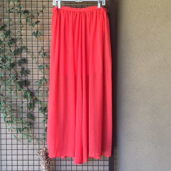 Splash Dresses & Skirts - {Splash}Sz10ShrtCoral skt w/SheerMaxiOverlay